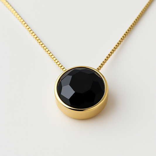 Colar com Pingente de Ônix Natural Folheado a Ouro 18k